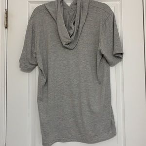 APPAREL COLLECTION HOODED T SHIRT